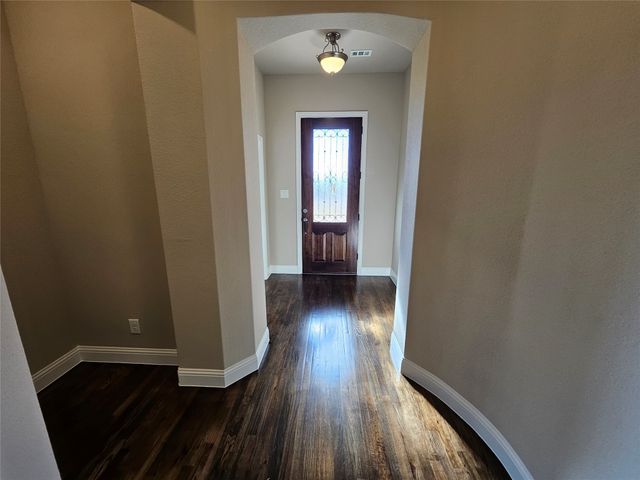 280 Redwood Circle, Trenton, TX 75490