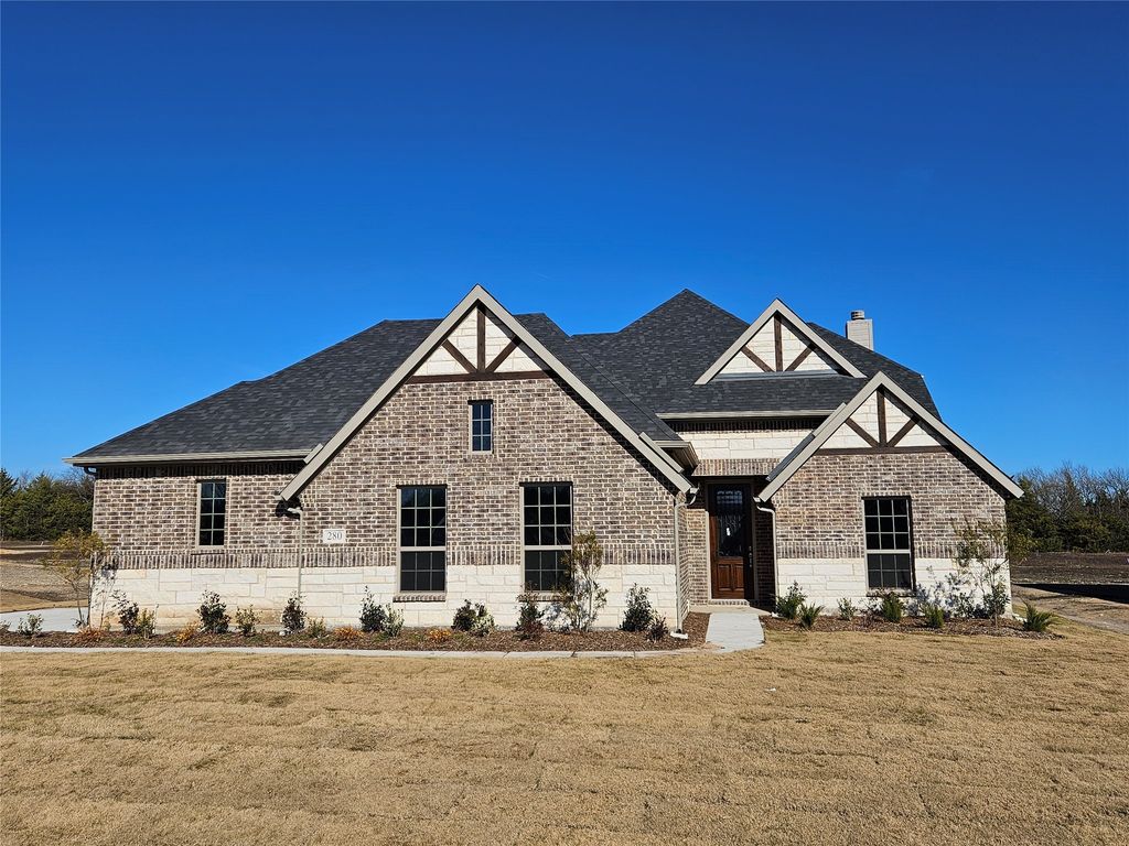 280 Redwood Circle, Trenton, TX 75490