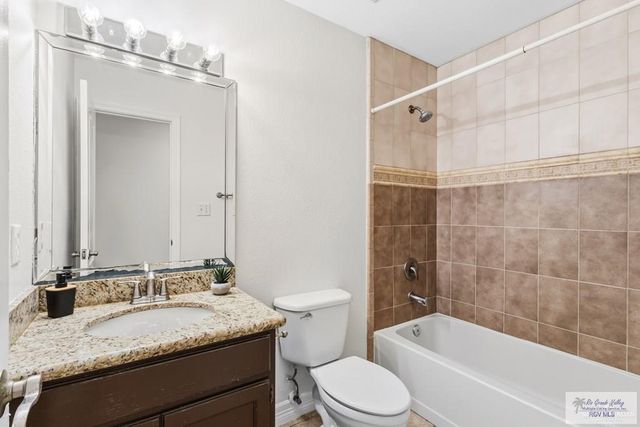 6651 Pine Creek Avenue, Brownsville, TX 78526