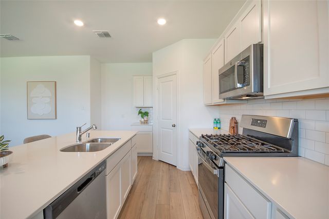 8012 Lindheimer Lane, Mckinney, TX 75071