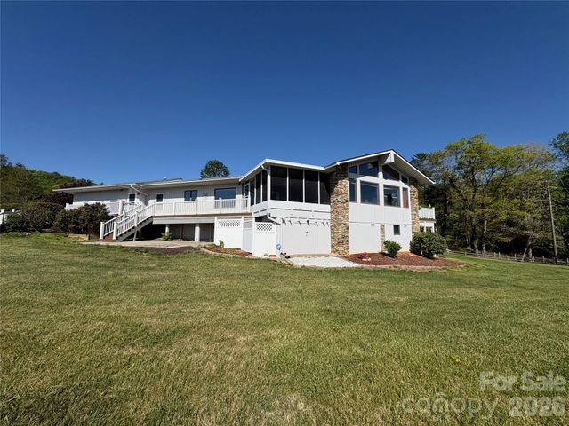 377 Upper Grassy Branch Road, Asheville, NC 28805