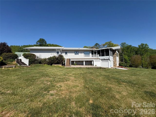 377 Upper Grassy Branch Road, Asheville, NC 28805