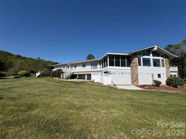 377 Upper Grassy Branch Road, Asheville, NC 28805