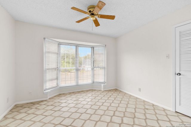 3605 Hidden Dr Apt C4, San Antonio, TX 78217