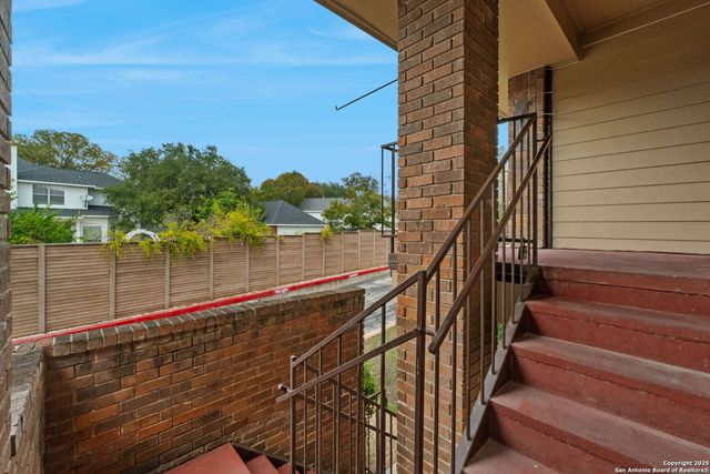 3605 Hidden Dr Apt C4, San Antonio, TX 78217