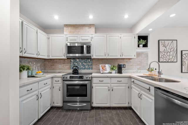 3605 Hidden Dr Apt C4, San Antonio, TX 78217