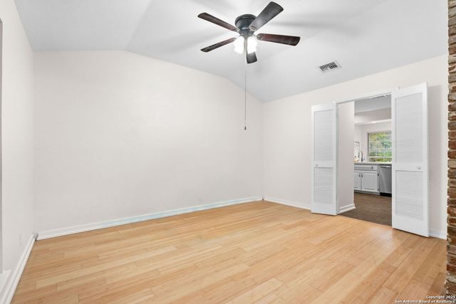 3605 Hidden Dr Apt C4, San Antonio, TX 78217