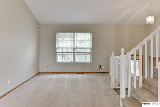 17849 Olive Street, Omaha, NE 68136