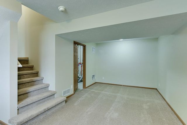 17849 Olive Street, Omaha, NE 68136