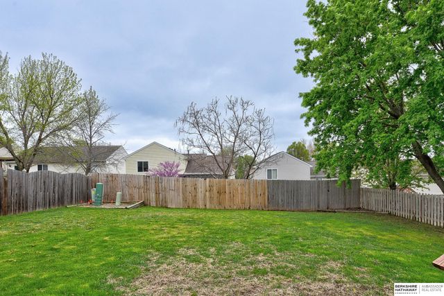 17849 Olive Street, Omaha, NE 68136
