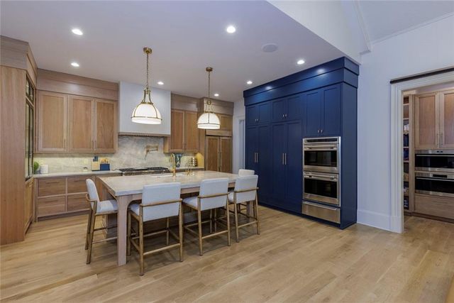 705 Langford Lane NW, Sandy Springs, GA 30327