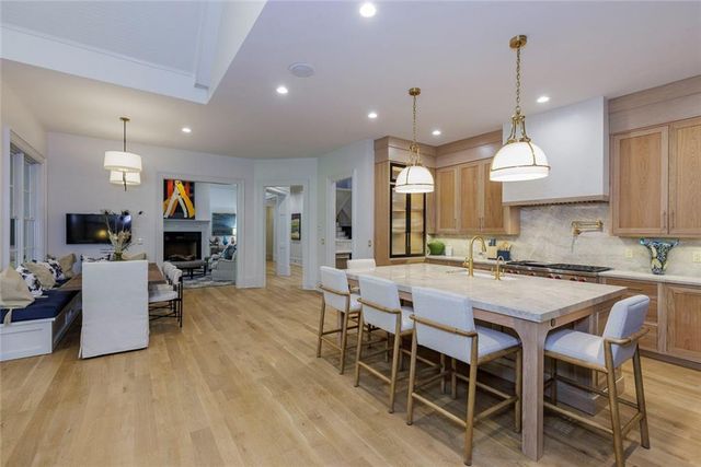 705 Langford Lane NW, Sandy Springs, GA 30327