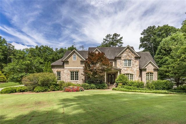 705 Langford Lane NW, Sandy Springs, GA 30327