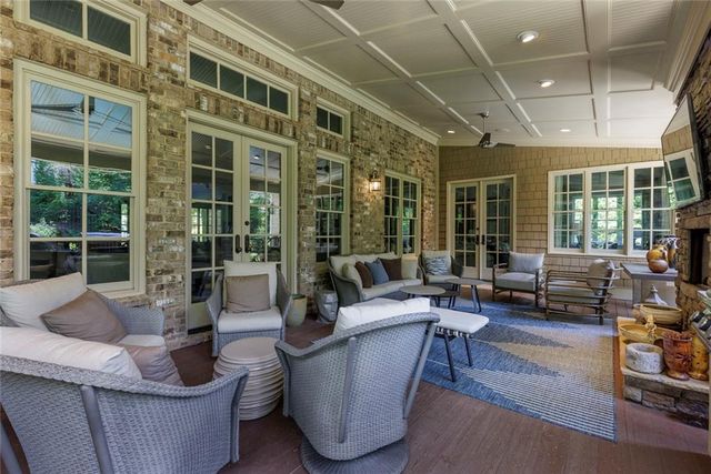 705 Langford Lane NW, Sandy Springs, GA 30327