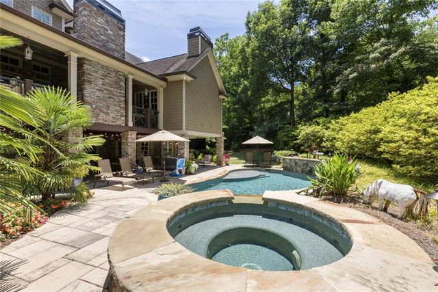 705 Langford Lane NW, Sandy Springs, GA 30327