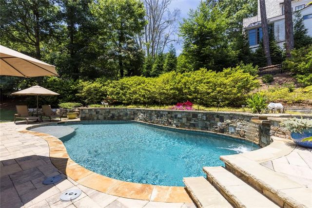 705 Langford Lane NW, Sandy Springs, GA 30327