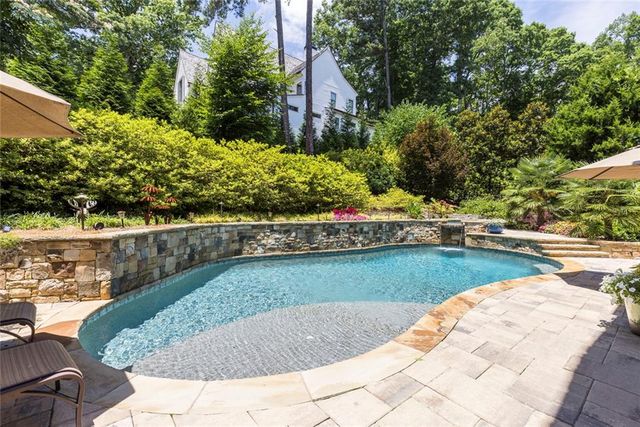 705 Langford Lane NW, Sandy Springs, GA 30327
