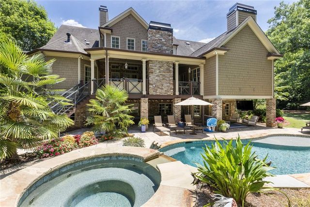 705 Langford Lane NW, Sandy Springs, GA 30327