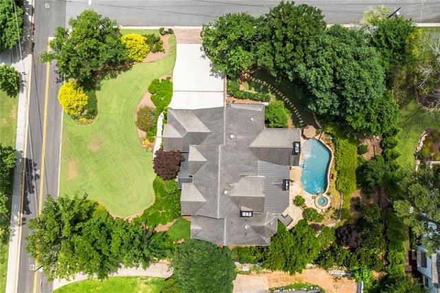 705 Langford Lane NW, Sandy Springs, GA 30327