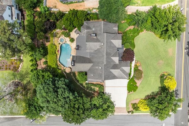 705 Langford Lane NW, Sandy Springs, GA 30327