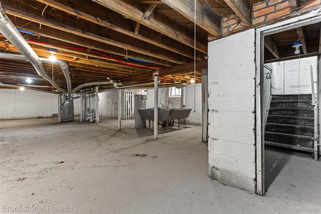 14814 Sussex Street, Detroit, MI 48227