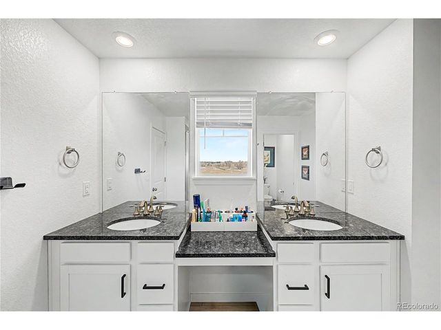 24781 E Tennessee Ave, Aurora, CO 80018