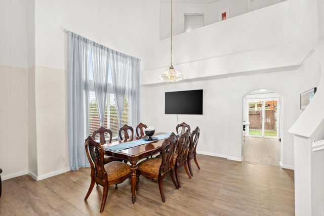 5001 Hari Gopal Way, Sacramento, CA 95823