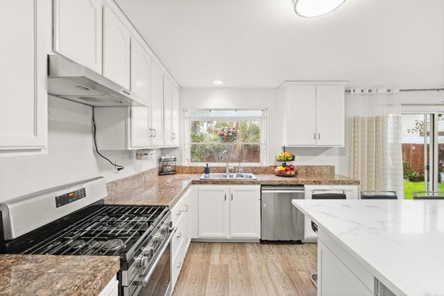 5001 Hari Gopal Way, Sacramento, CA 95823