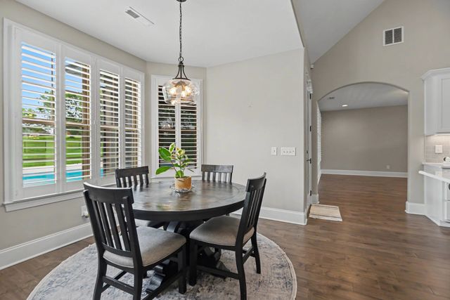 98 Mulberry Grv, Gallatin, TN 37066
