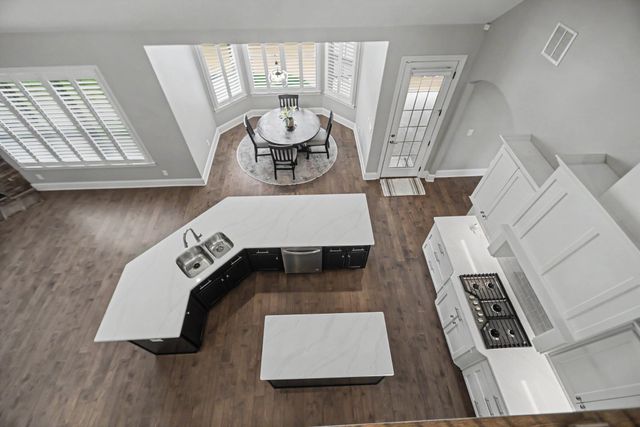 98 Mulberry Grv, Gallatin, TN 37066