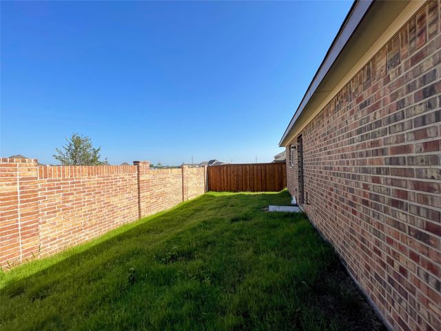 2025 Dove Creek Lane, Mesquite, TX 75149