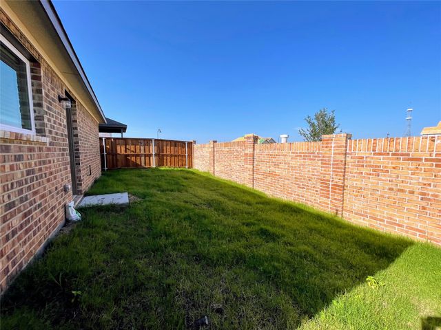 2025 Dove Creek Lane, Mesquite, TX 75149