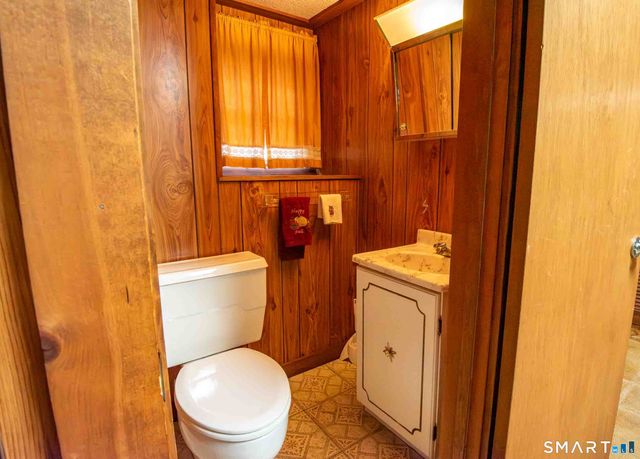 125 Country Lane, Bristol, CT 06010