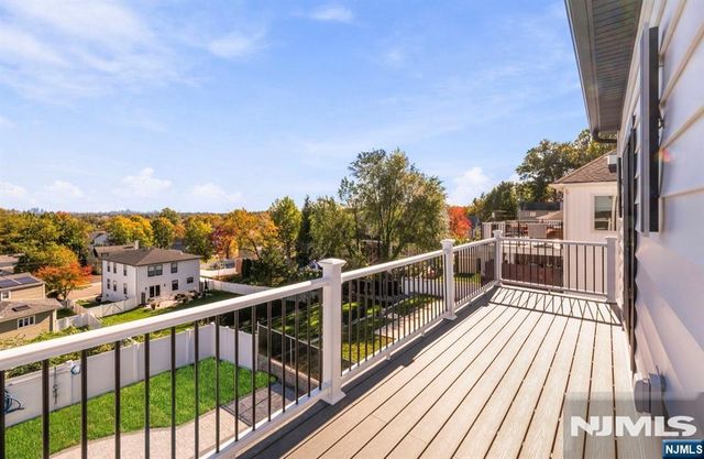 19 Mayfair Place, Clifton, NJ 07013