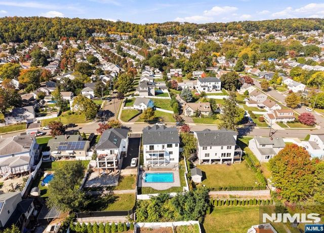 19 Mayfair Place, Clifton, NJ 07013
