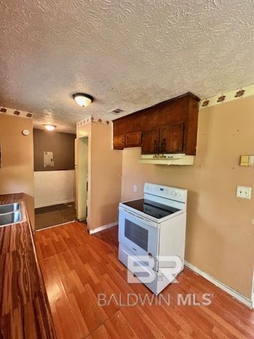 208 Lee Street, Atmore, AL 36502