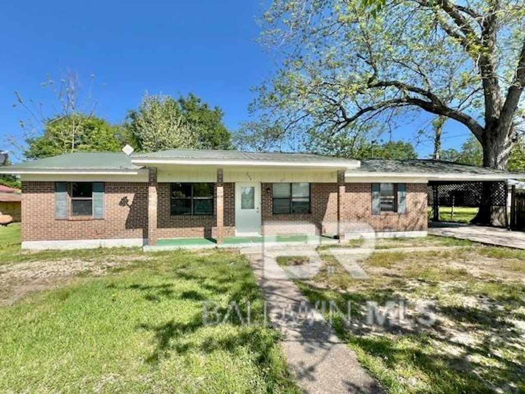 208 Lee Street, Atmore, AL 36502