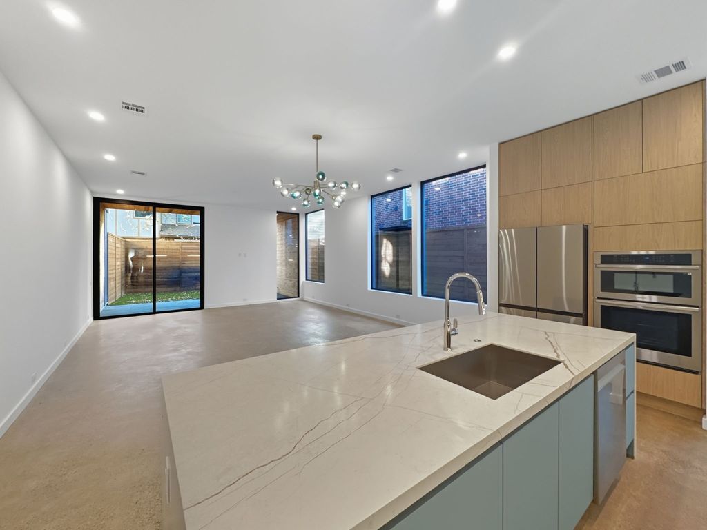 4928 Milam Street 101, Dallas, TX 75206