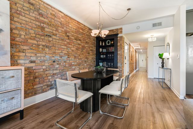 824 Hinman Avenue 3N, Evanston, IL 60202