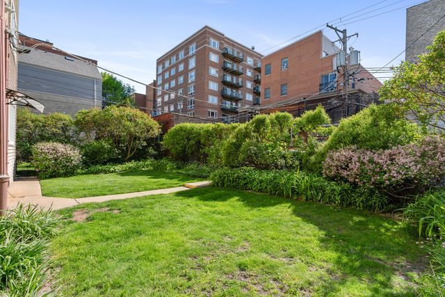 824 Hinman Avenue 3N, Evanston, IL 60202