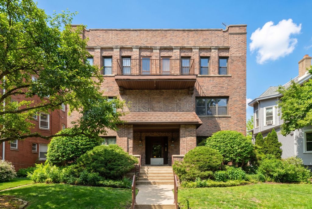 824 Hinman Avenue 3N, Evanston, IL 60202
