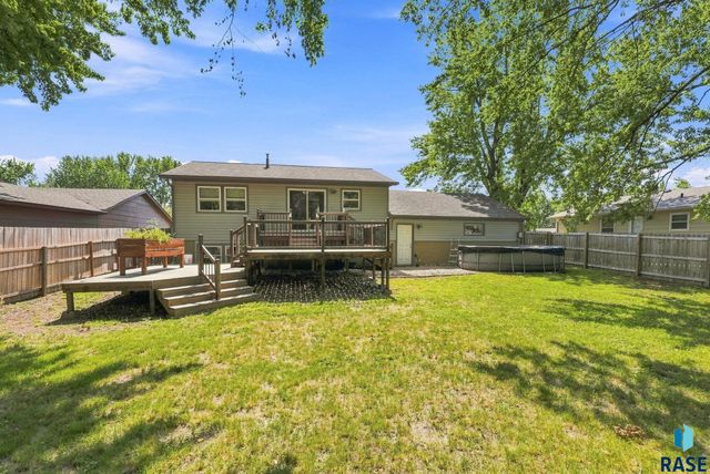 602 E Walnut St Street, Harrisburg, SD 57032