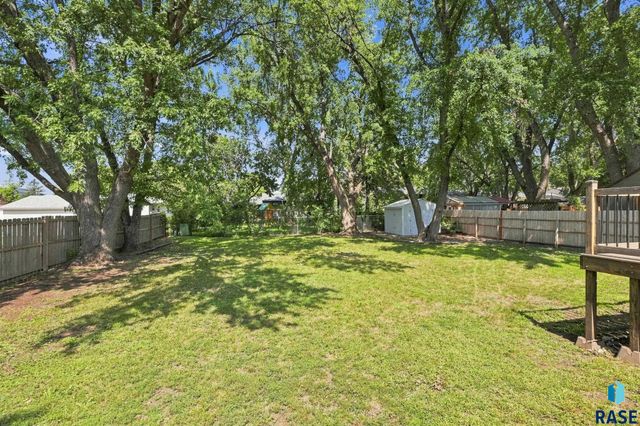 602 E Walnut St Street, Harrisburg, SD 57032