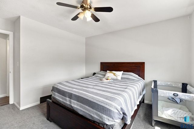 602 E Walnut St Street, Harrisburg, SD 57032
