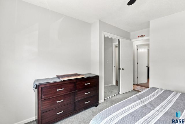 602 E Walnut St Street, Harrisburg, SD 57032