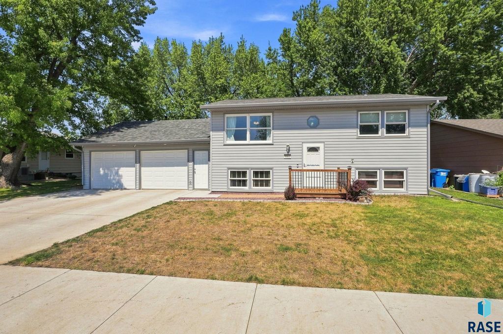 602 E Walnut St Street, Harrisburg, SD 57032