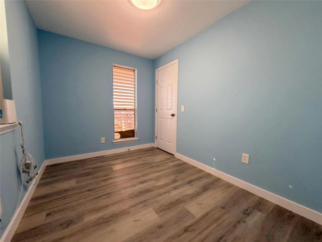 1006 Redfish Street, Bayou Vista, TX 77563