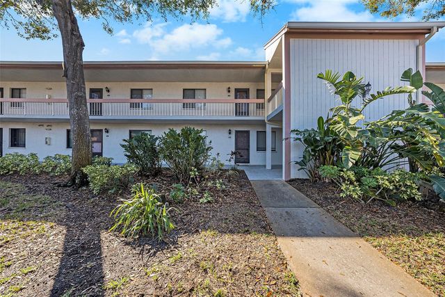 141 LAKEVIEW WAY 141, Oldsmar, FL 34677