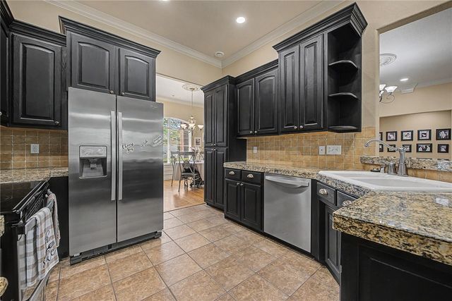 2210 SW Juniper, Bentonville, AR 72713
