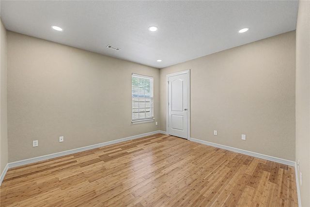 2210 SW Juniper, Bentonville, AR 72713